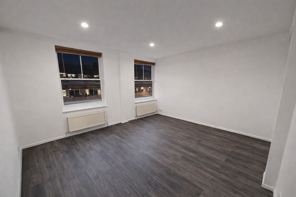 2 bed 1st Floor Flat for rent in London. From Live London Estates