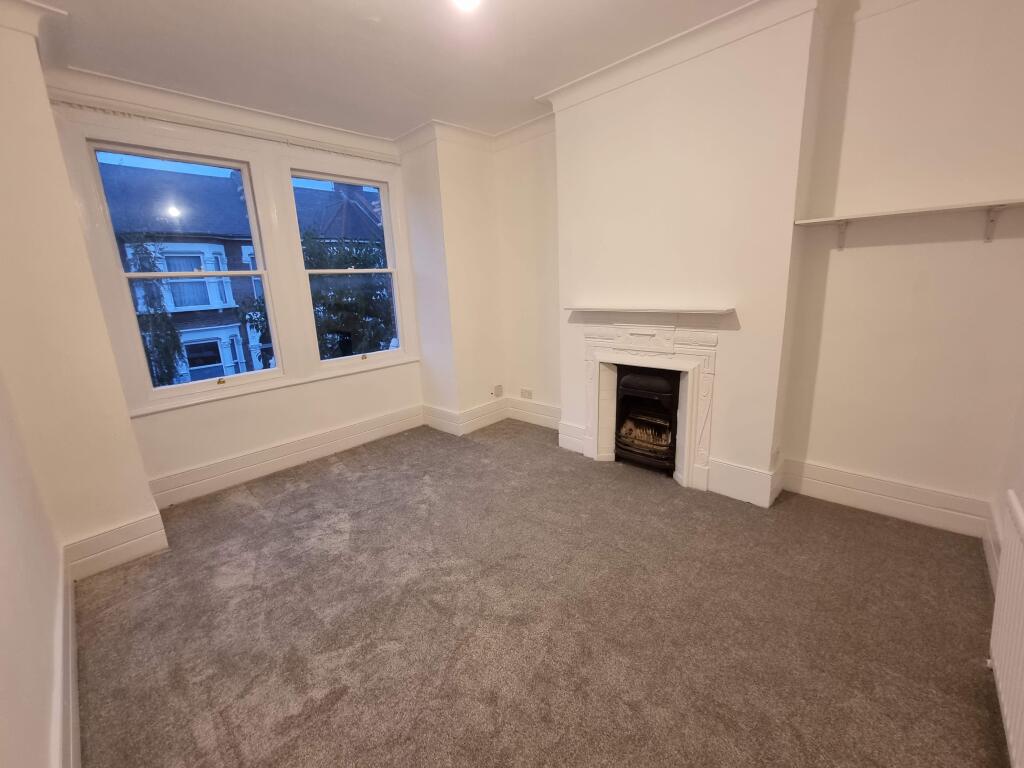 2 bed 1st Floor Flat for rent in Stoke Newington. From Live London Estates