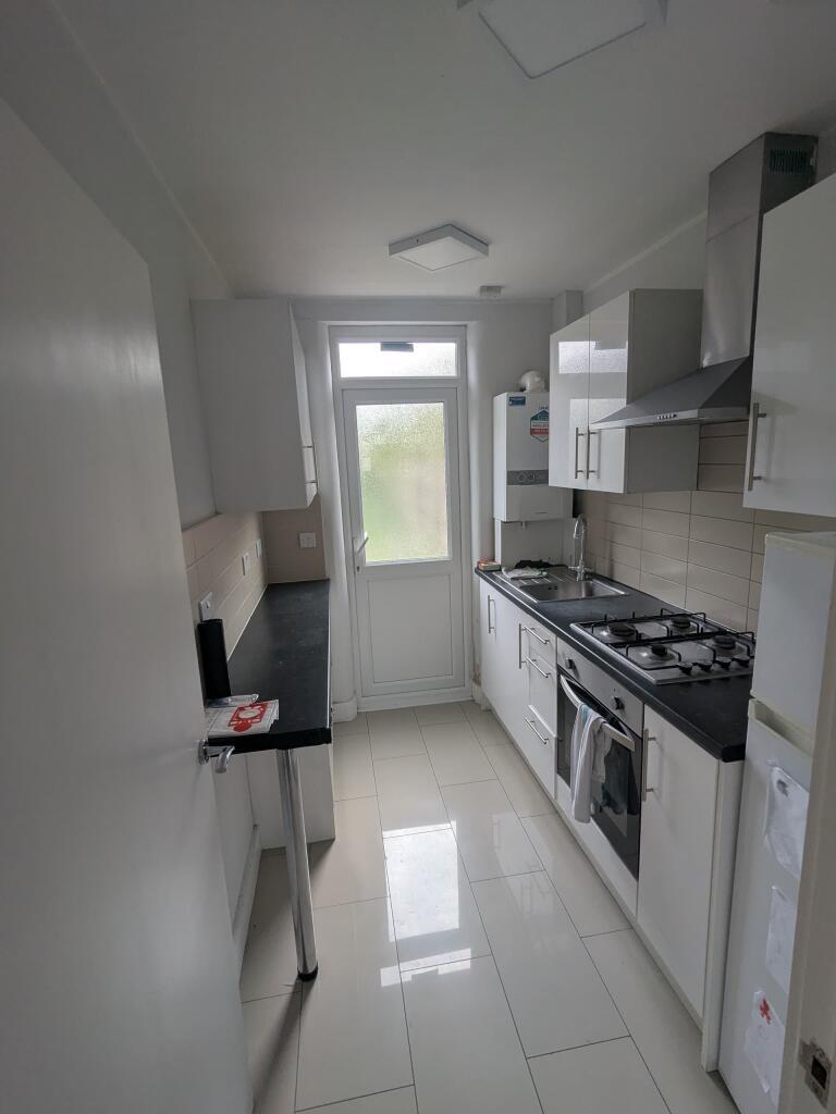 3 bed Mid Terraced House for rent in Merton. From Live London Estates
