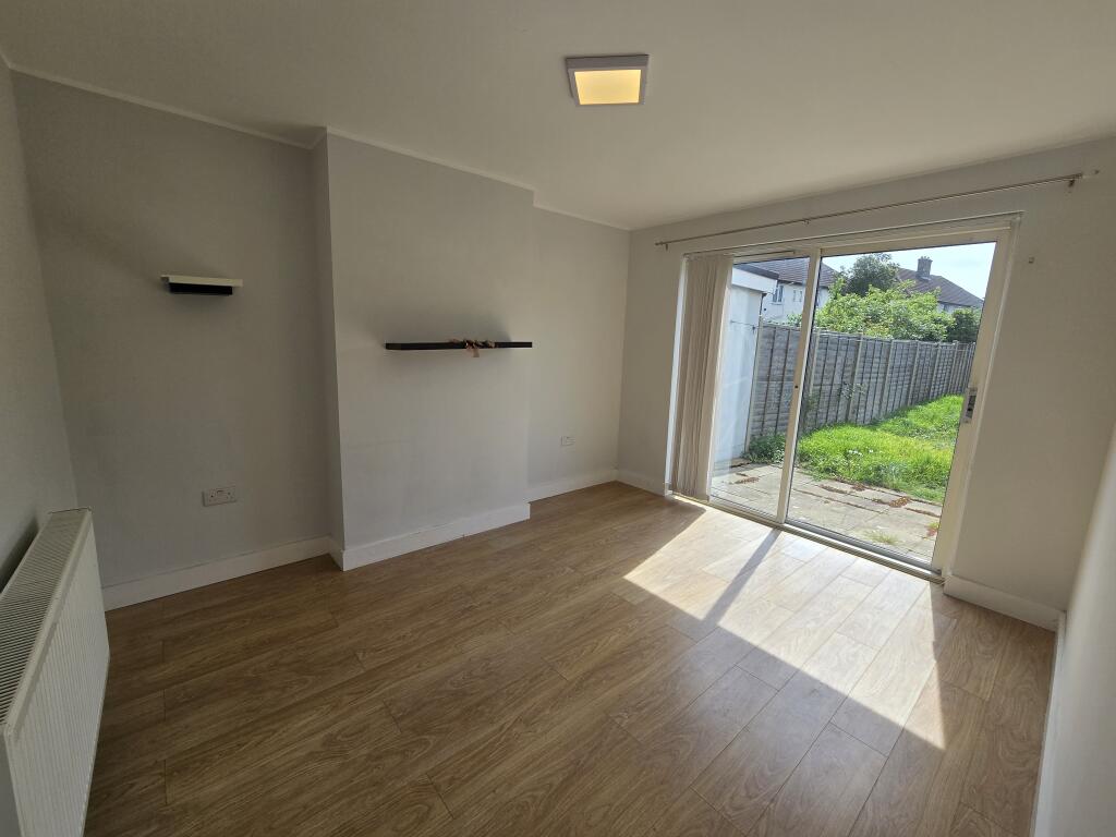 3 bed Mid Terraced House for rent in Mitcham. From Live London Estates