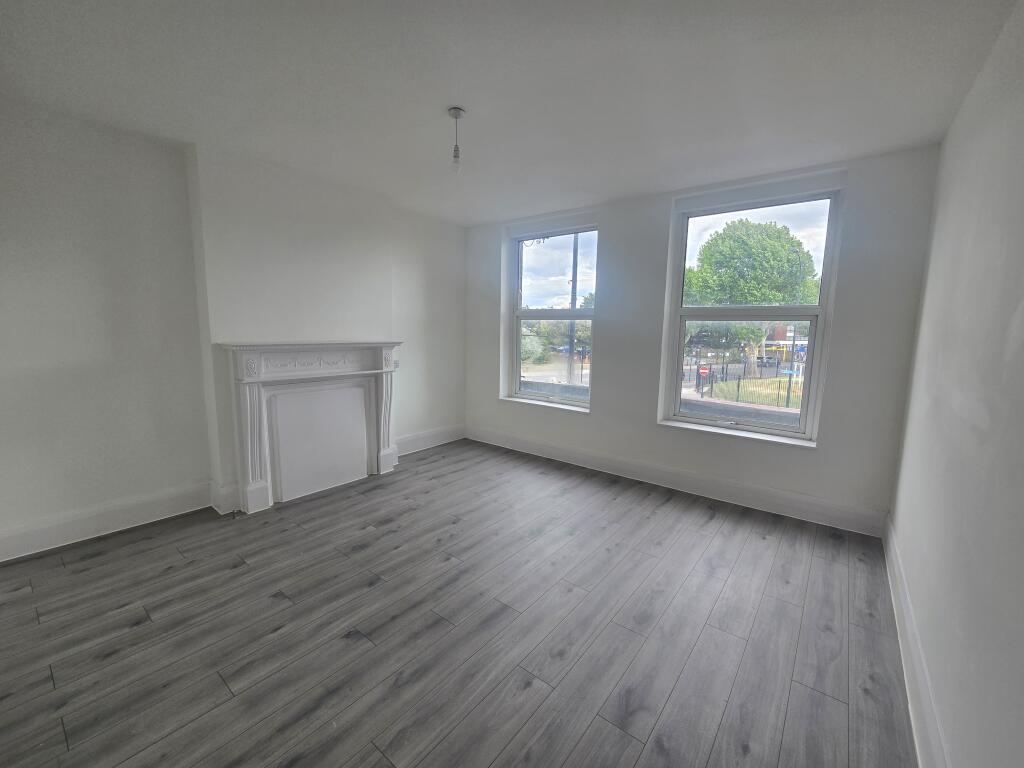 2 bed 1st Floor Flat for rent in Catford. From Live London Estates