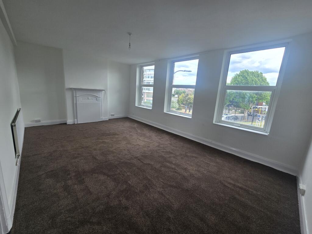 3 bed Annexe for rent in London. From Live London Estates 3 bed Annexe for rent in London. From Live London Estates
