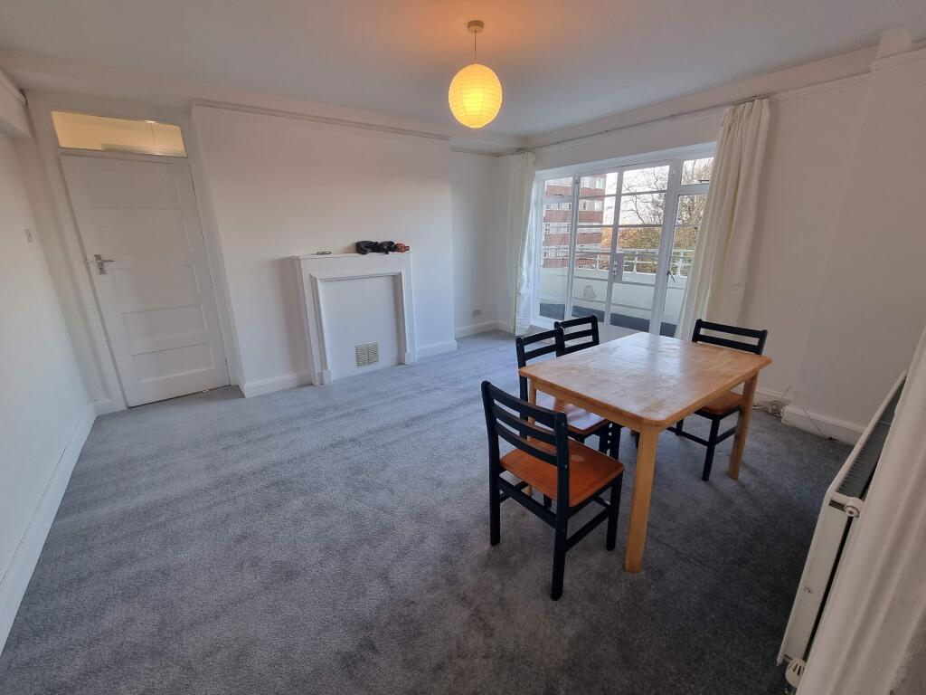 2 bed 1st Floor Flat for rent in London. From Live London Estates