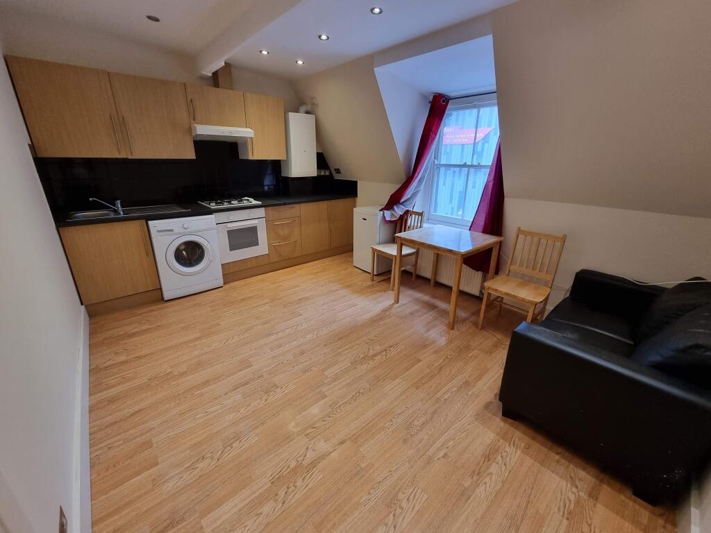 1 bed 1st Floor Flat for rent in Woolwich. From Live London Estates 1 bed 1st Floor Flat for rent in Woolwich. From Live London Estates