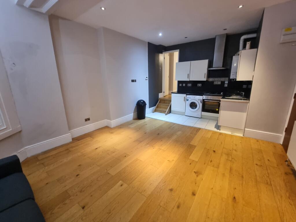 1 bed 1st Floor Flat for rent in Hornsey. From Live London Estates