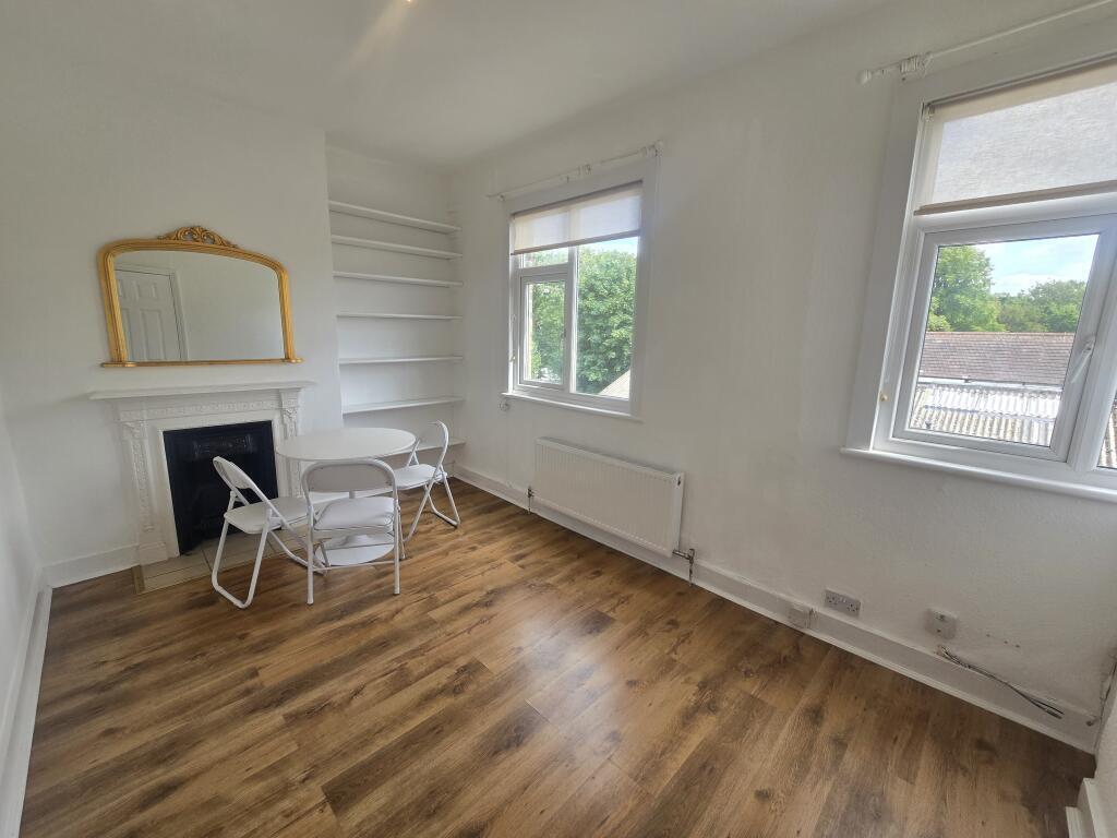 1 bed 1st Floor Flat for rent in Catford. From Live London Estates 1 bed 1st Floor Flat for rent in Catford. From Live London Estates