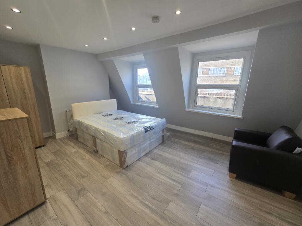 4 bed Studio for rent in London. From Live London Estates