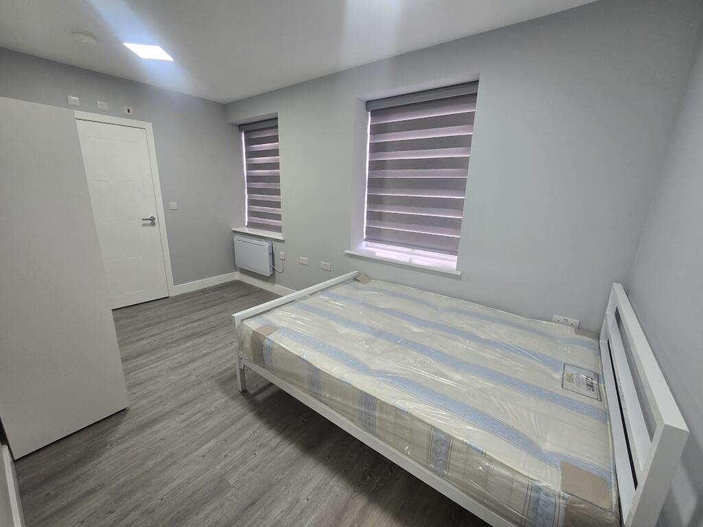 4 bed Studio for rent in Hammersmith. From Live London Estates 4 bed Studio for rent in Hammersmith. From Live London Estates