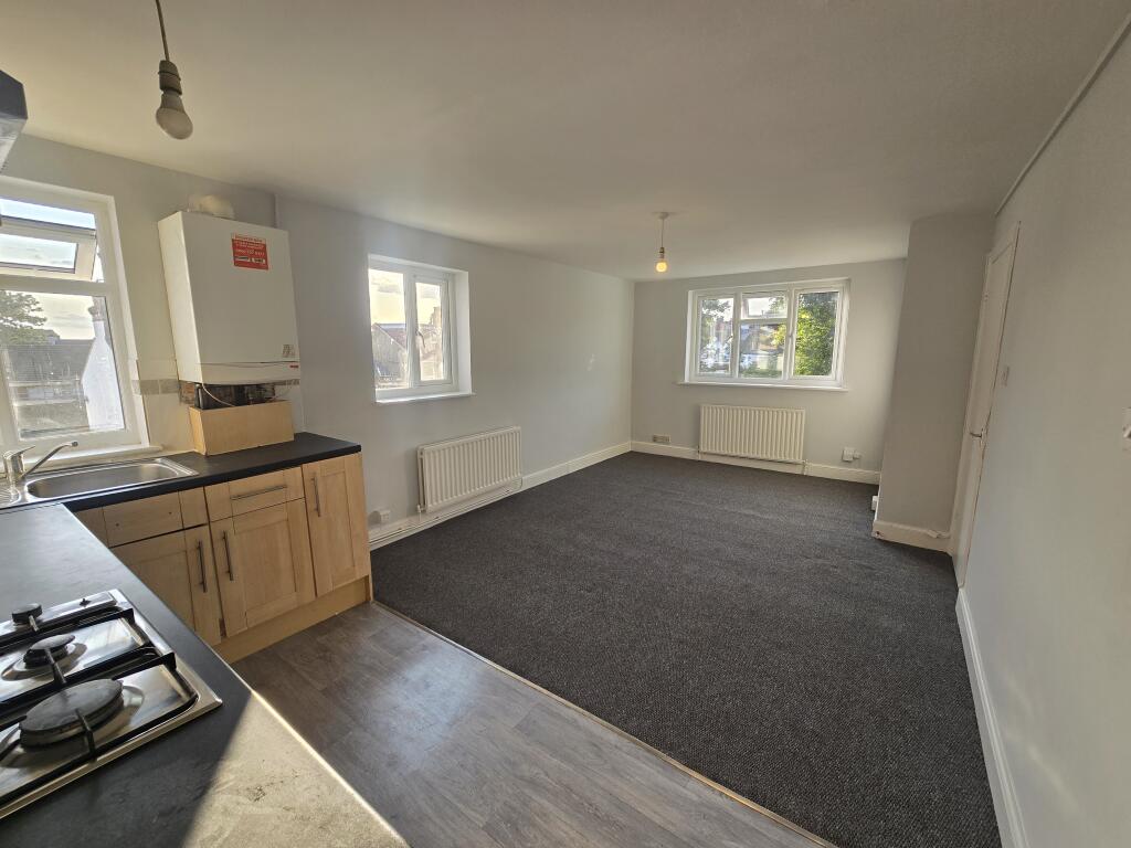1 bed 1st Floor Flat for rent in Croydon. From Live London Estates