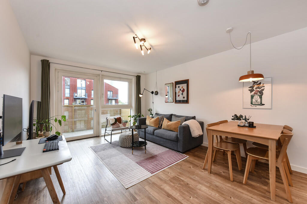 1 bed Apartment for rent in Deptford. From Living in London - Canada Water Tube Station