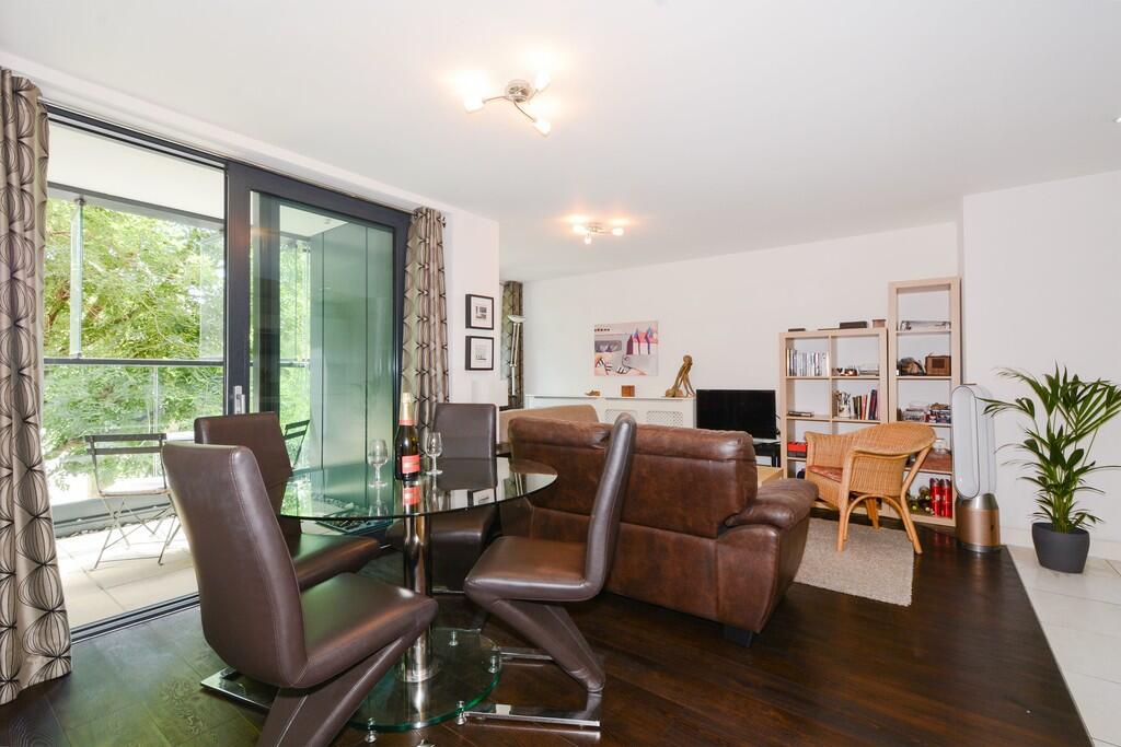 1 bed Apartment for rent in Bermondsey. From Living in London - Canada Water Tube Station