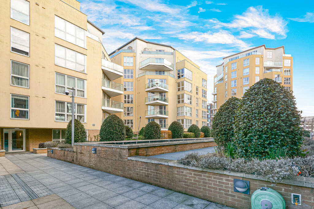 2 bed Apartment for rent in Bermondsey. From Living in London - Canada Water Tube Station 2 bed Apartment for rent in Bermondsey. From Living in London - Canada Water Tube Station