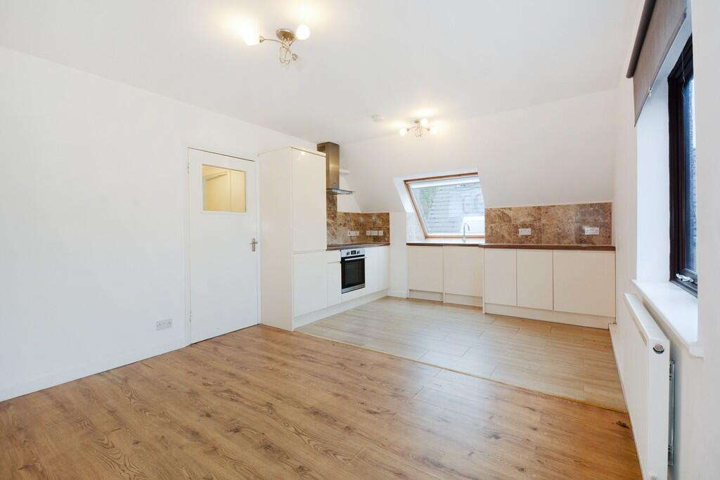 1 bed Apartment for rent in Poplar. From Living in London - Canada Water Tube Station 1 bed Apartment for rent in Poplar. From Living in London - Canada Water Tube Station