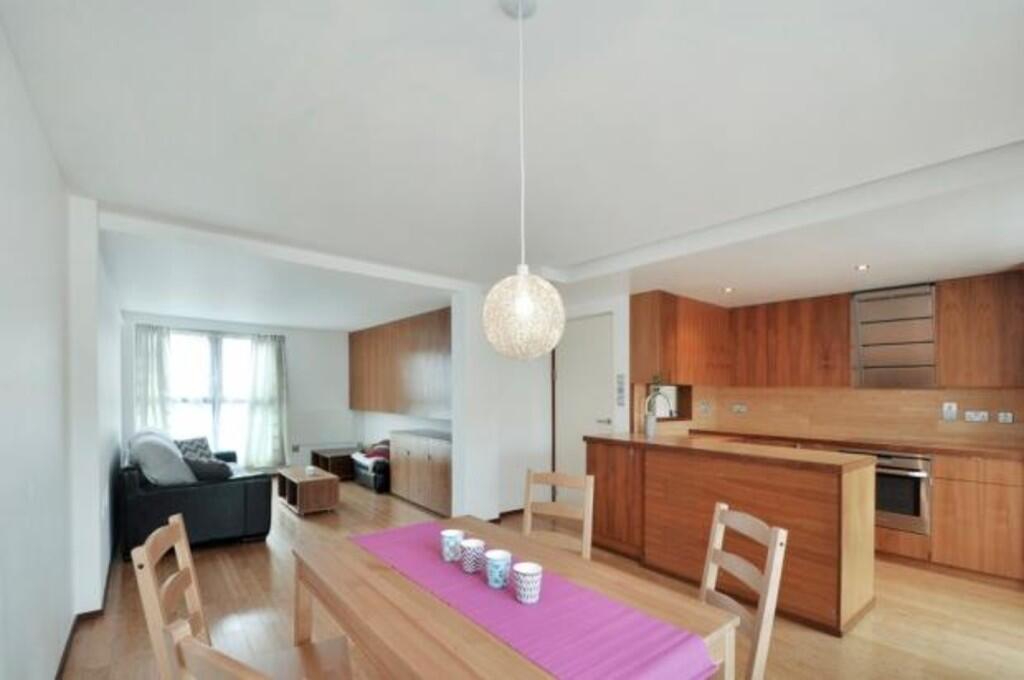 2 bed Apartment for rent in Deptford. From Living in London - Canada Water Tube Station 2 bed Apartment for rent in Deptford. From Living in London - Canada Water Tube Station