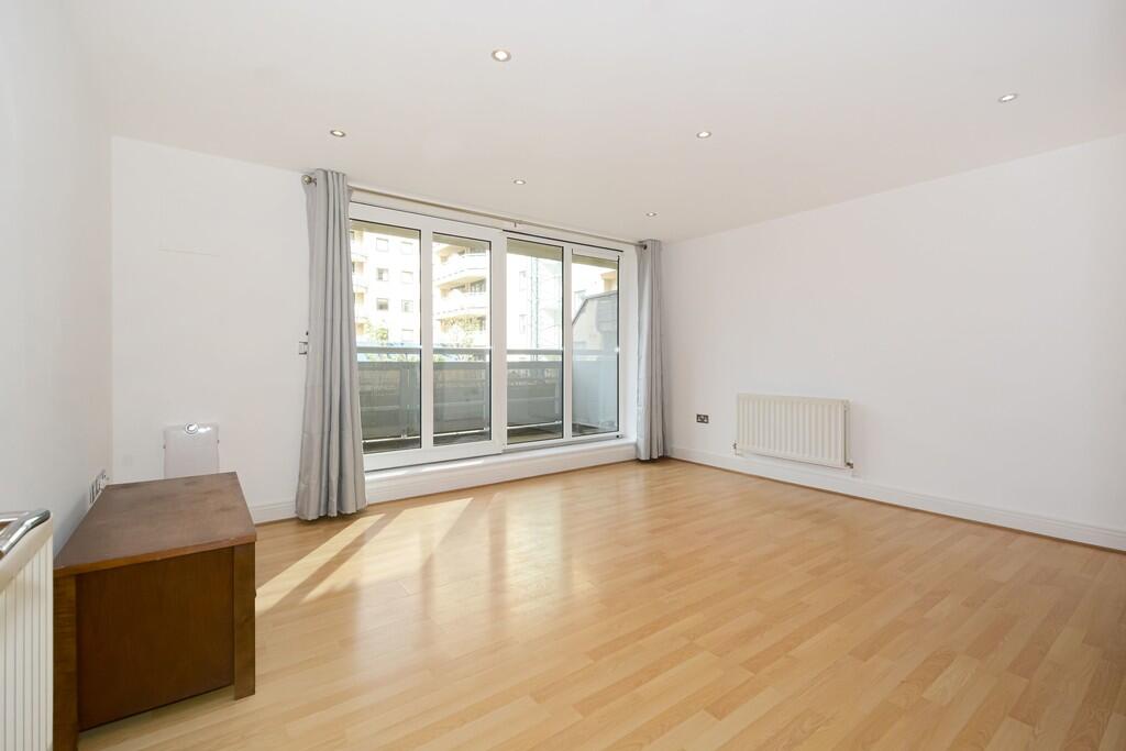 1 bed Apartment for rent in Woolwich. From Living in London - Canada Water Tube Station