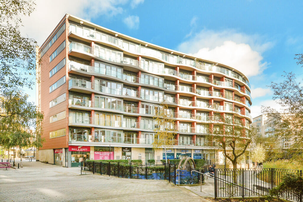 1 bed Apartment for rent in Bermondsey. From Living in London - Canada Water Tube Station