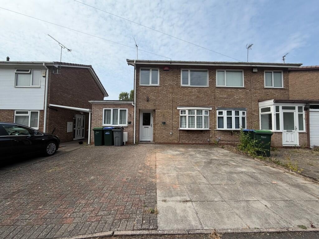 4 bed Semi Detached for rent in Pheasey. From Henley Charles - Handsworth 4 bed Semi Detached for rent in Pheasey. From Henley Charles - Handsworth
