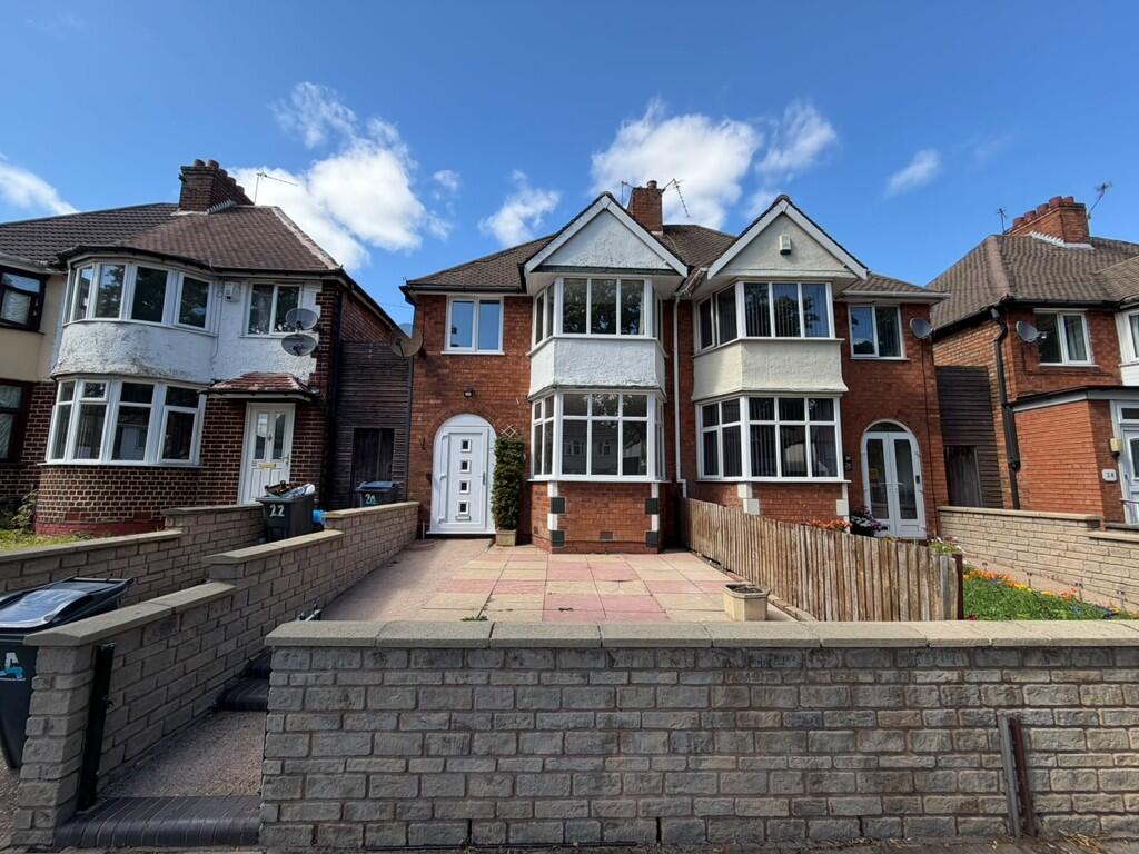 3 bed Semi Detached for rent in Smethwick. From Henley Charles - Handsworth
