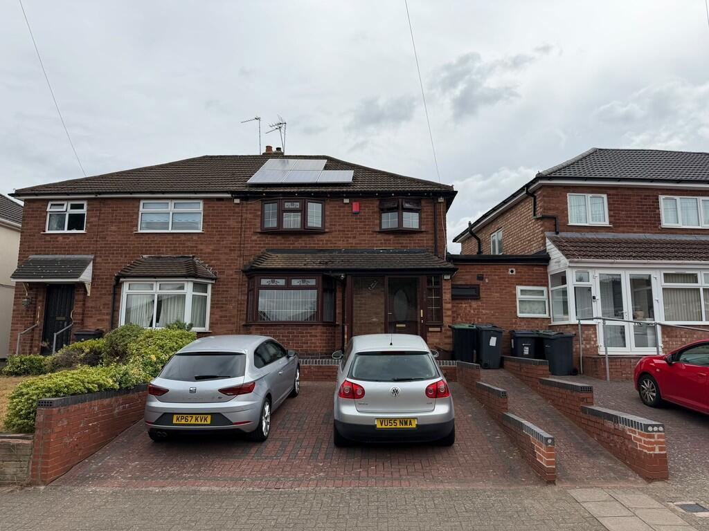 3 bed Semi Detached for rent in Pheasey. From Henley Charles - Handsworth