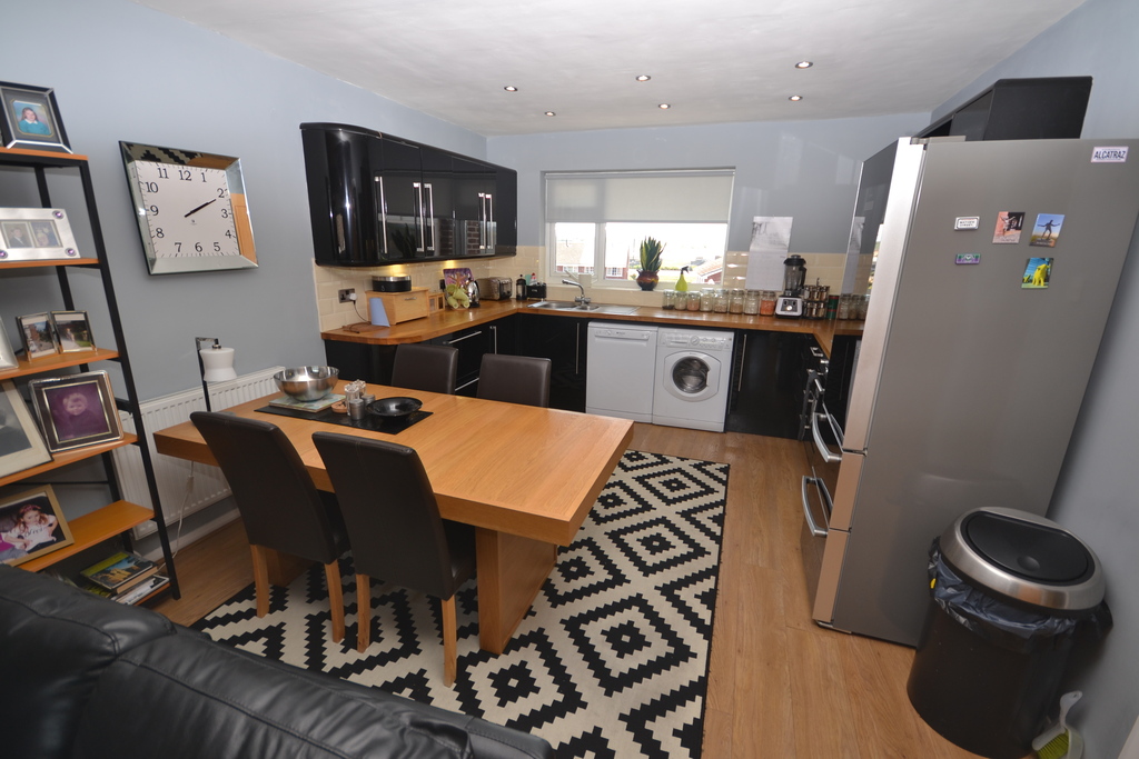 3 bed Flat for rent in Crosby. From Logic Estate Agents