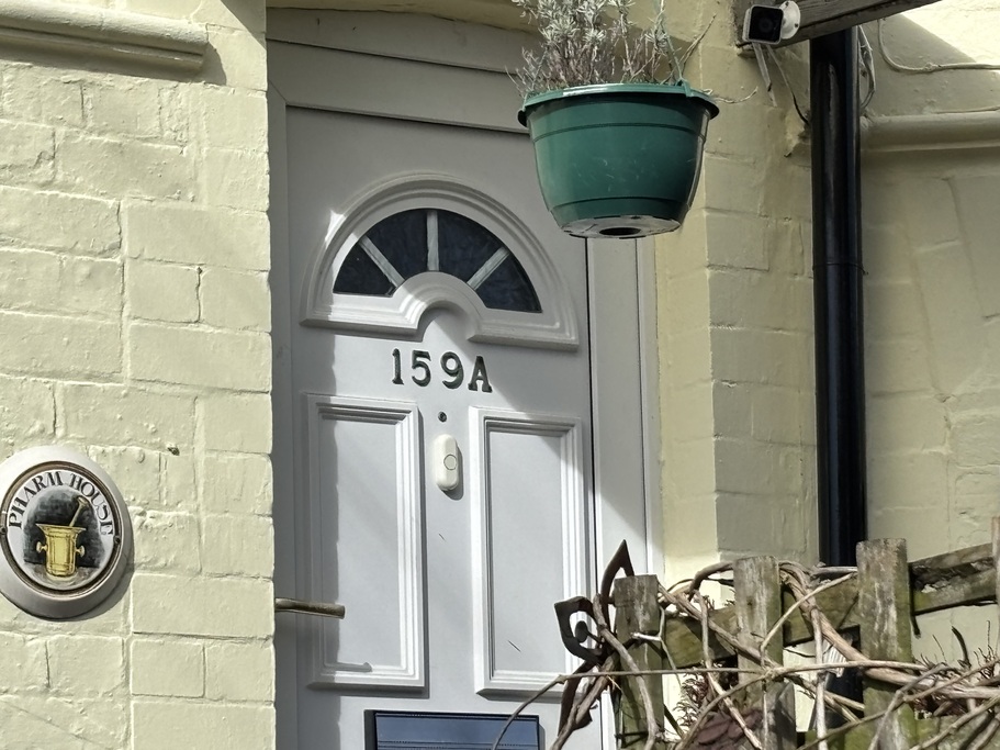 3 bed 1st Floor Flat for rent in Little Crosby. From Logic - Liverpool