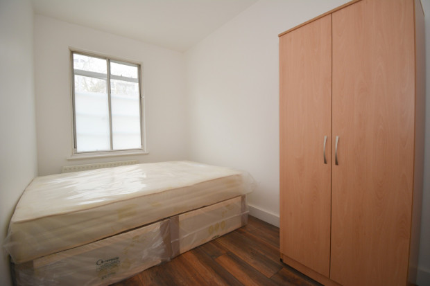 1 bed Student Flat for rent in Ealing. From London Homes Residential