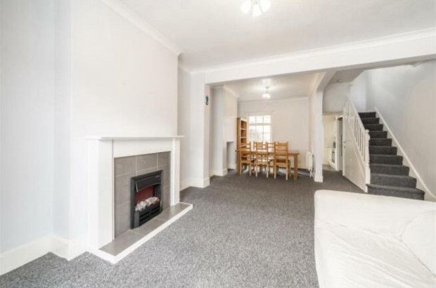 2 bed Mid Terraced House for rent in Brentford. From London Homes Residential