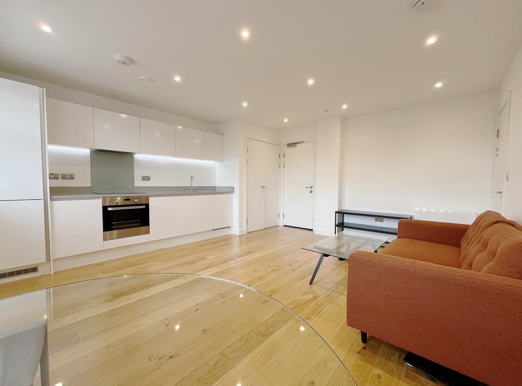 1 bed 1st Floor Flat for rent in Uxbridge. From London Homes Residential 1 bed 1st Floor Flat for rent in Uxbridge. From London Homes Residential