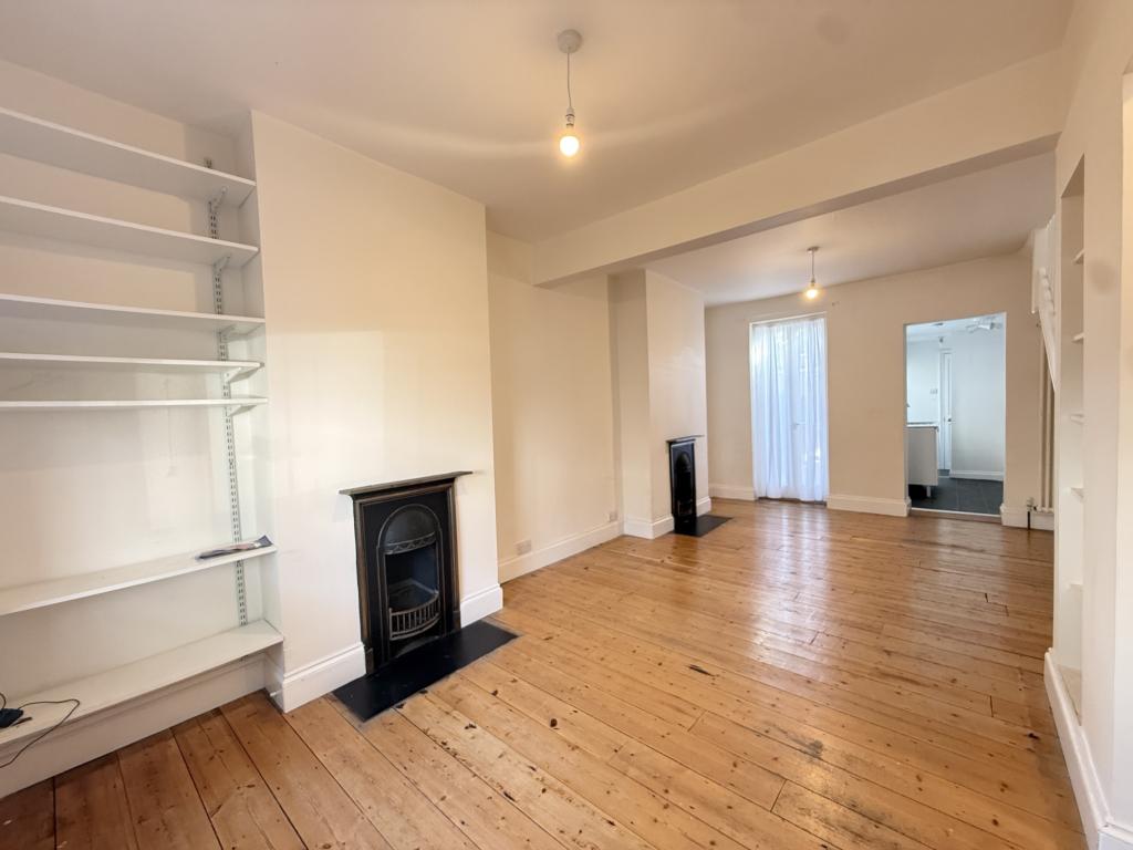 2 bed Annexe for rent in Ealing. From London Homes Residential 2 bed Annexe for rent in Ealing. From London Homes Residential