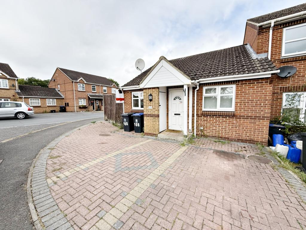 3 bed Semi Detached for rent in Iver. From London Homes Residential 3 bed Semi Detached for rent in Iver. From London Homes Residential