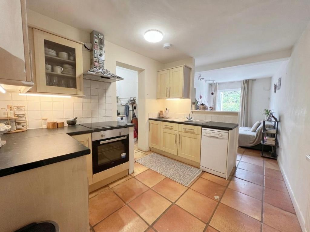 2 bed 1st Floor Flat for rent in Acton. From London Homes Residential 2 bed 1st Floor Flat for rent in Acton. From London Homes Residential