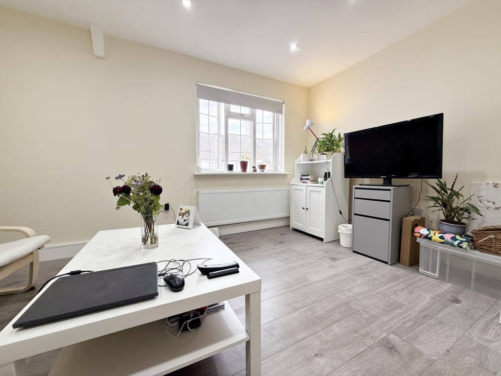 2 bed 1st Floor Flat for rent in Iver. From London Homes Residential 2 bed 1st Floor Flat for rent in Iver. From London Homes Residential