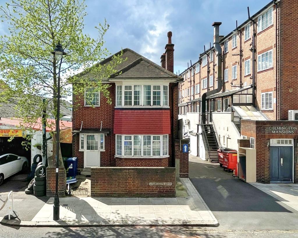 4 bed Detached for rent in London. From London Homes Residential