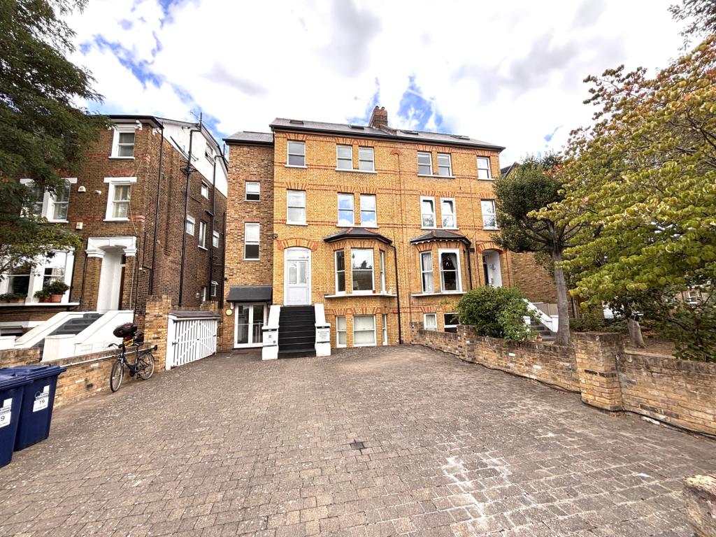 3 bed 1st Floor Flat for rent in Acton. From London Homes Residential 3 bed 1st Floor Flat for rent in Acton. From London Homes Residential