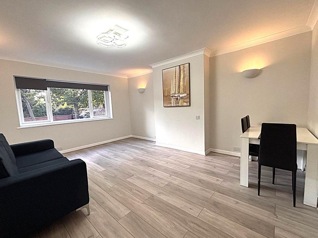 2 bed Annexe for rent in Ealing. From London Homes Residential 2 bed Annexe for rent in Ealing. From London Homes Residential