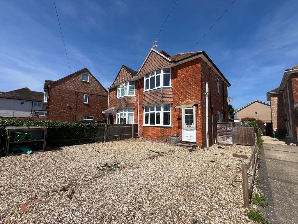 2 bed Semi Detached for rent in Ashmore Green. From Henwick Properties - Thatcham 2 bed Semi Detached for rent in Ashmore Green. From Henwick Properties - Thatcham