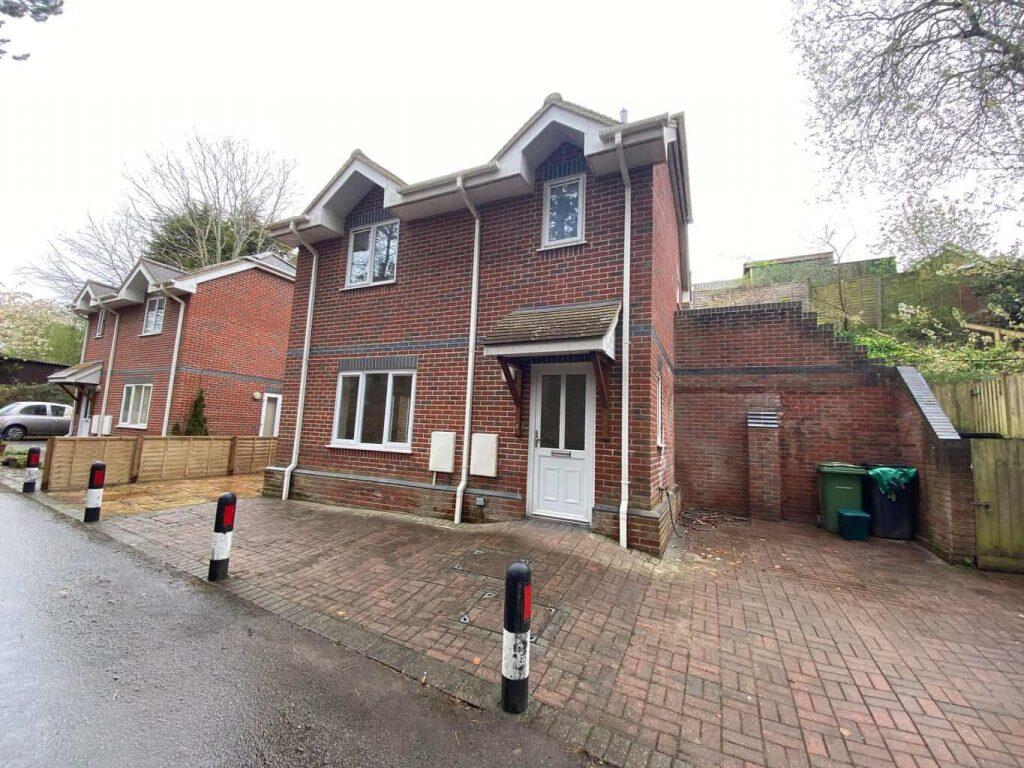 1 bed Detached for rent in Newbury. From Henwick Properties - Thatcham 1 bed Detached for rent in Newbury. From Henwick Properties - Thatcham