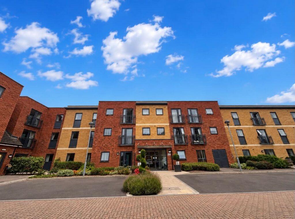 1 bed 1st Floor Flat for rent in Thatcham. From Henwick Properties - Thatcham