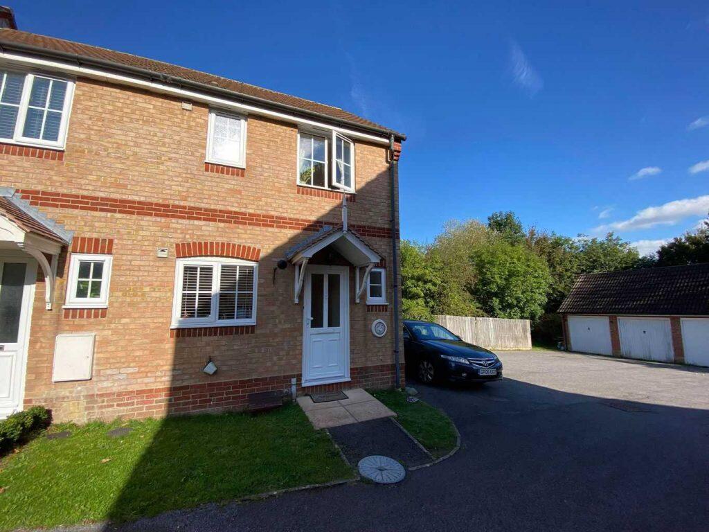 2 bed Semi Detached for rent in Newbury. From Henwick Properties - Thatcham