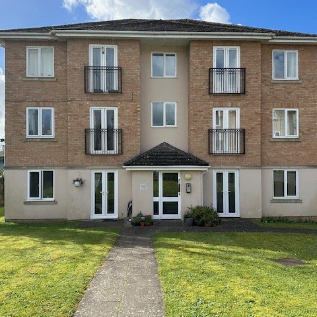 2 bed 1st Floor Flat for rent in Thatcham. From Henwick Properties - Thatcham