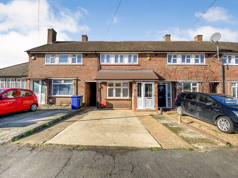 3 bed Mid Terraced House for rent in Aveley. From M & P Estates - South Ockendon