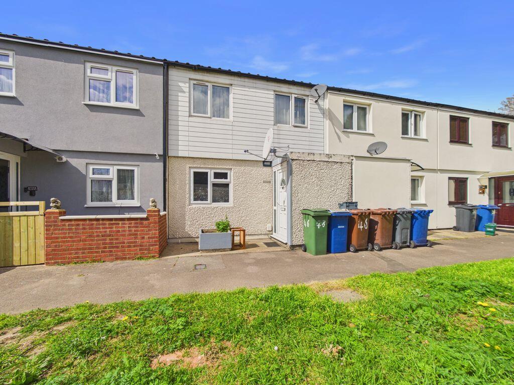 3 bed Mid Terraced House for rent in Aveley. From M & P Estates - South Ockendon 3 bed Mid Terraced House for rent in Aveley. From M & P Estates - South Ockendon
