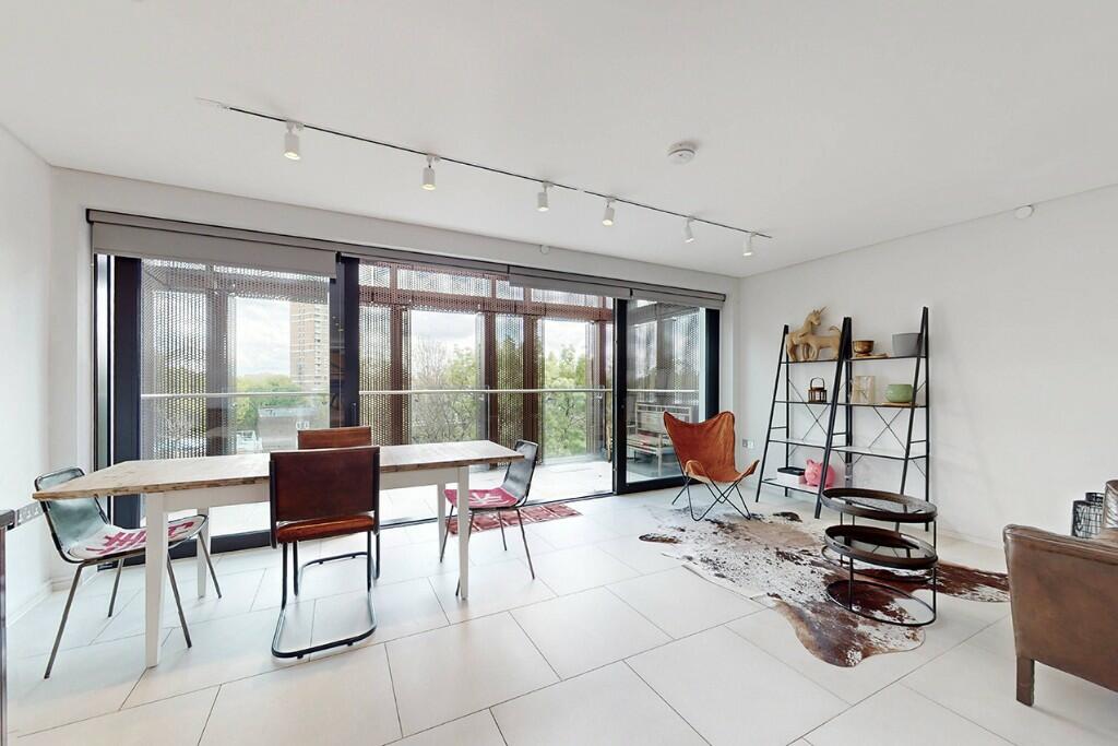 1 bed Penthouse for rent in Bethnal Green. From Macarthur Morrison