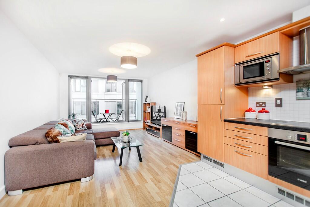 1 bed Flat Share for rent in London. From Macarthur Morrison