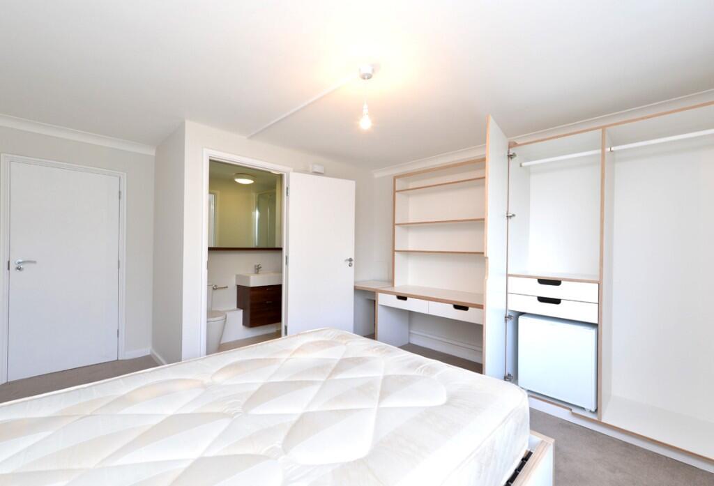 1 bed Flat Share for rent in Stepney. From Macarthur Morrison