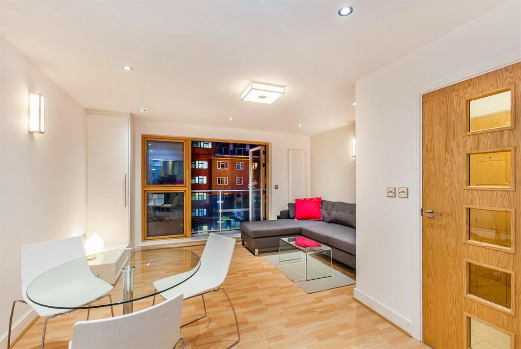1 bed 1st Floor Flat for rent in Stepney. From Macarthur Morrison