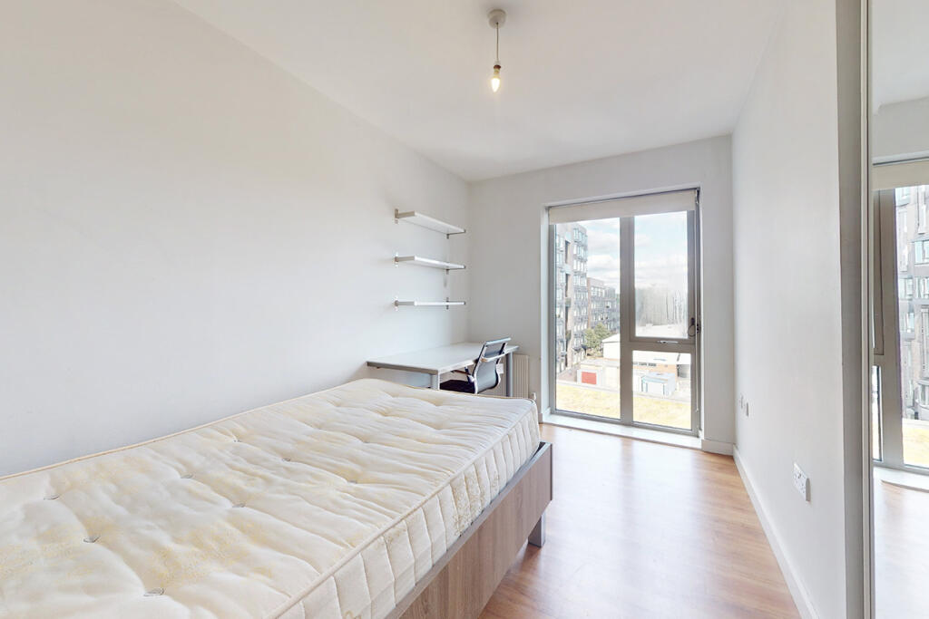 1 bed Flat Share for rent in London. From Macarthur Morrison