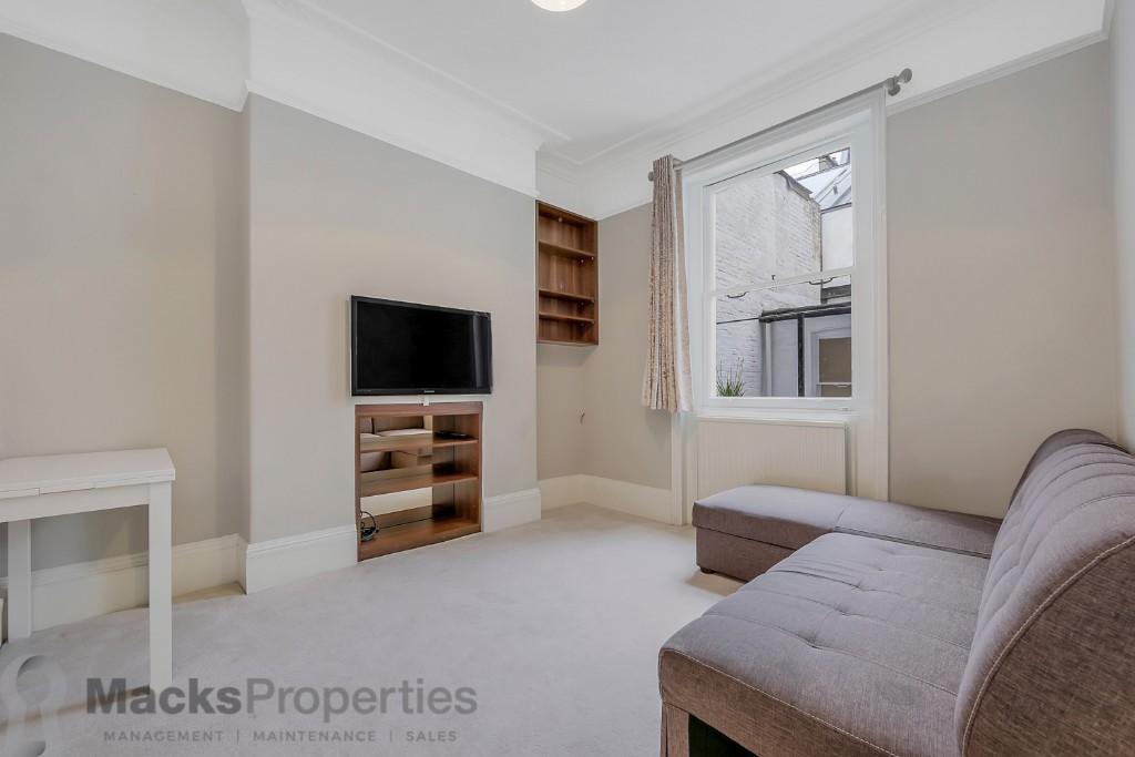 2 bed House (unspecified) for rent in Camden Town. From Macks Properties Ltd - Bickley 2 bed House (unspecified) for rent in Camden Town. From Macks Properties Ltd - Bickley