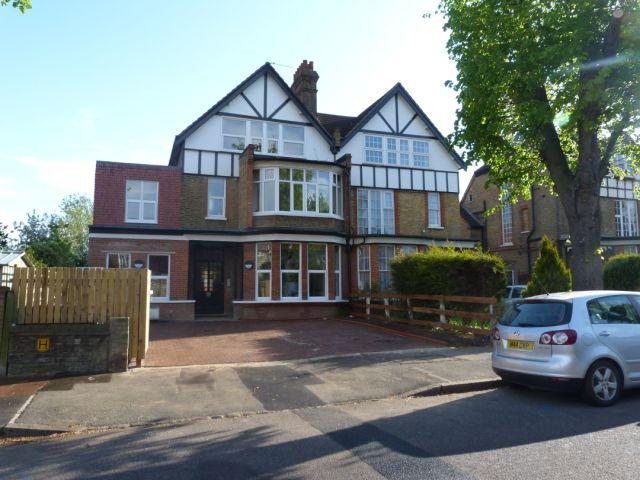 2 bed 1st Floor Flat for rent in Beckenham. From Macks Properties Ltd - Bickley