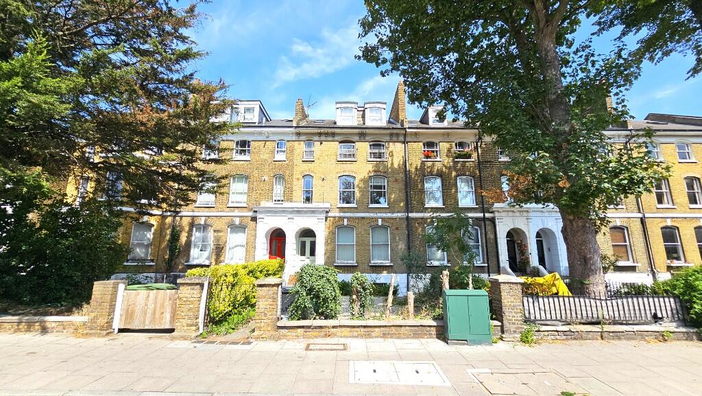 1 bed 1st Floor Flat for rent in Deptford. From Macks Properties Ltd - Bickley